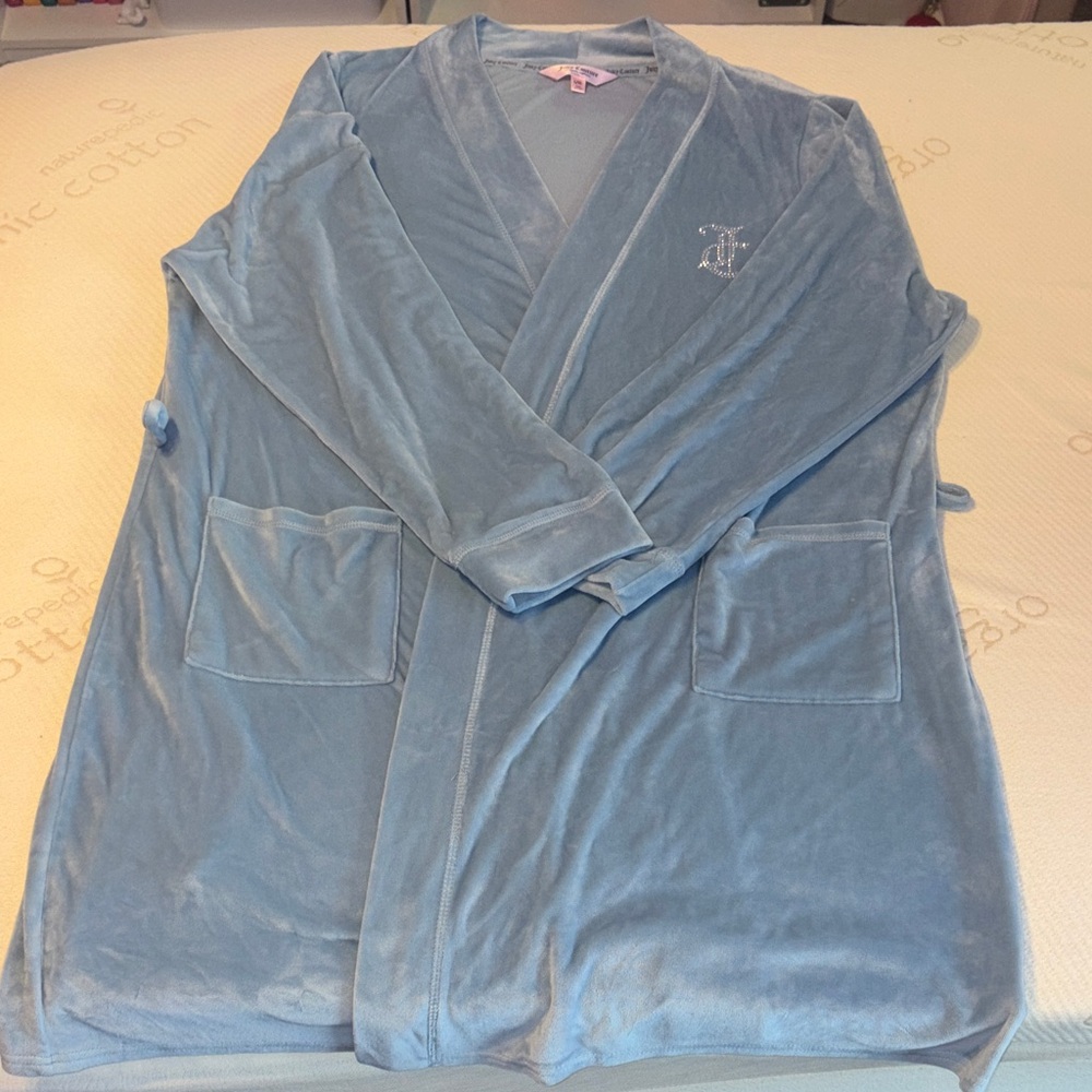Juicy Couture Robe